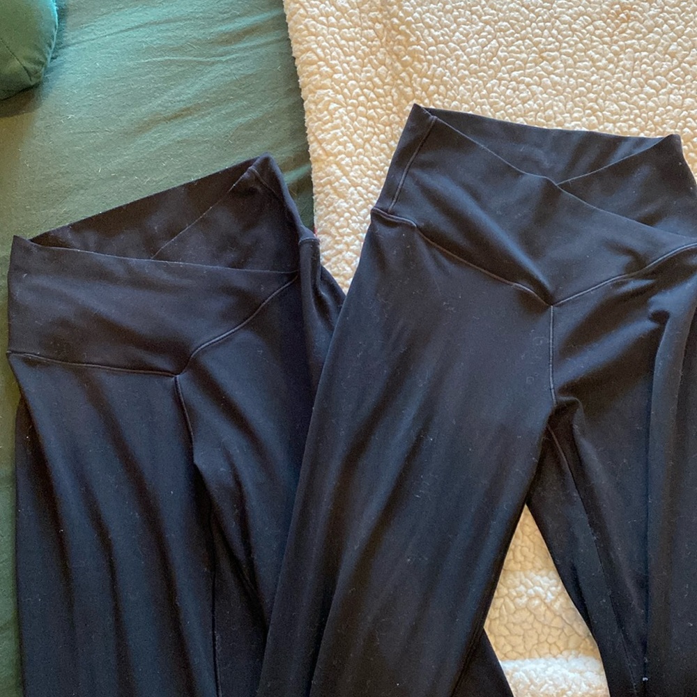 BUNDLE OF 2 Aerie cross over flare leggings